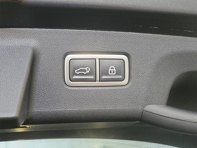 used 2022 Kia Sorento car, priced at $28,299