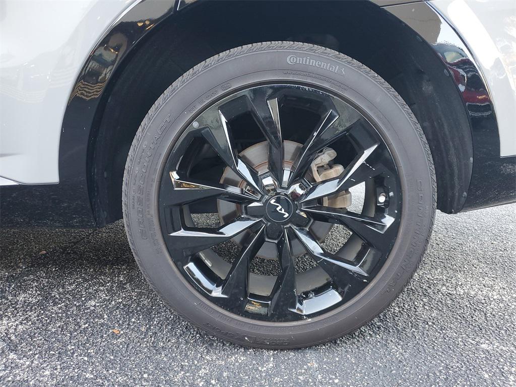 used 2023 Kia Sorento car, priced at $24,495