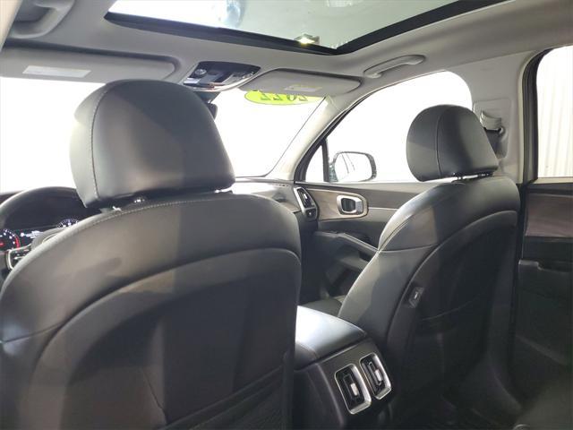 used 2022 Kia Sorento car, priced at $24,995