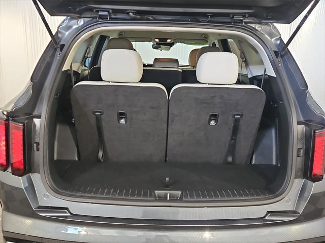 used 2022 Kia Sorento car, priced at $22,799