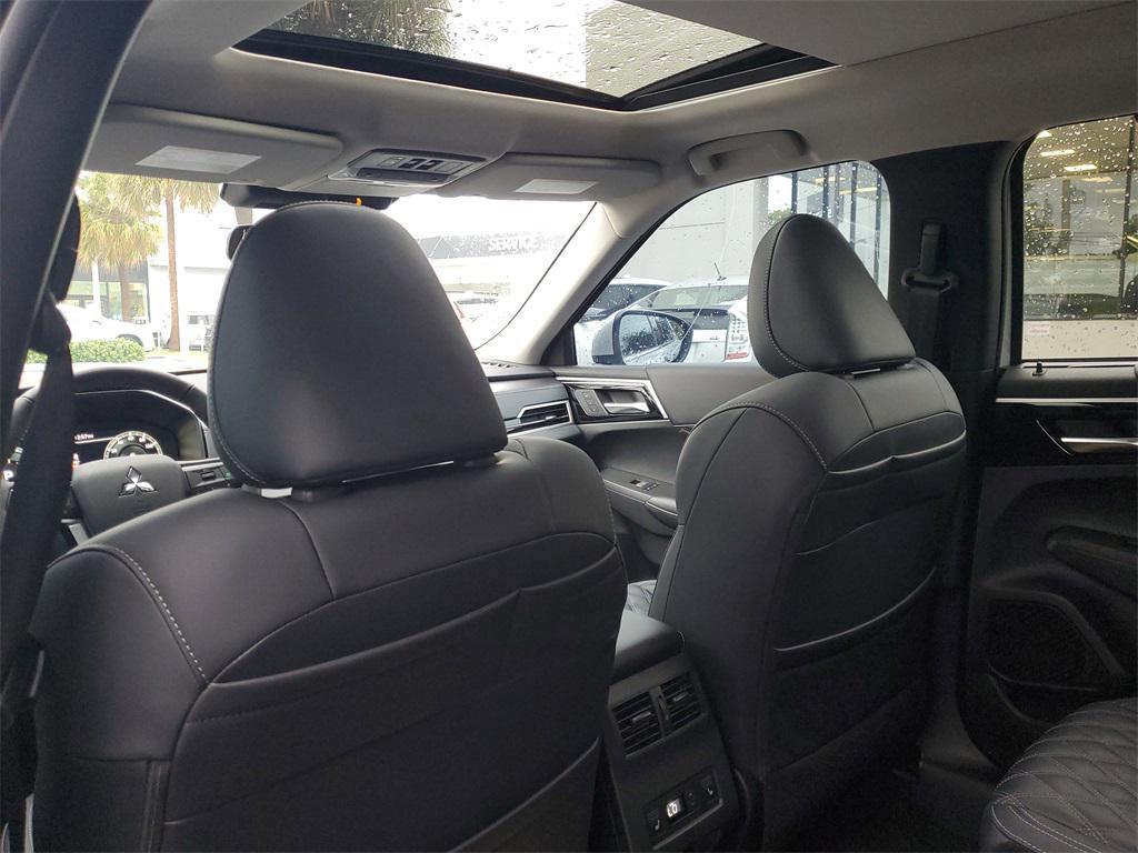 new 2025 Mitsubishi Outlander PHEV car, priced at $48,642