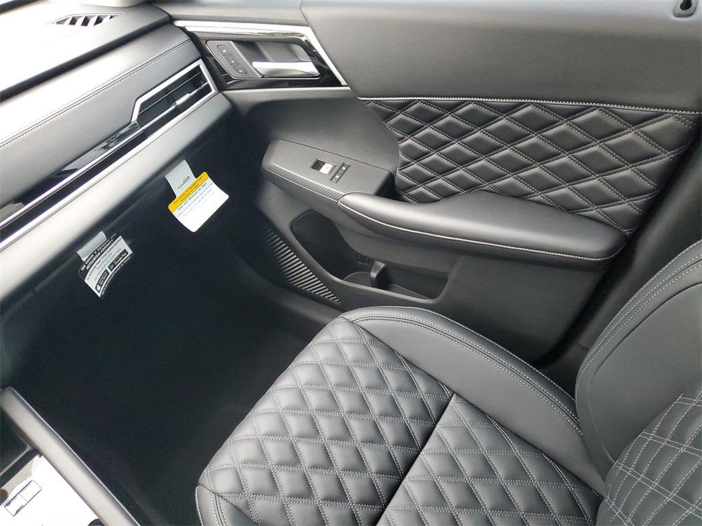 new 2025 Mitsubishi Outlander PHEV car, priced at $48,642