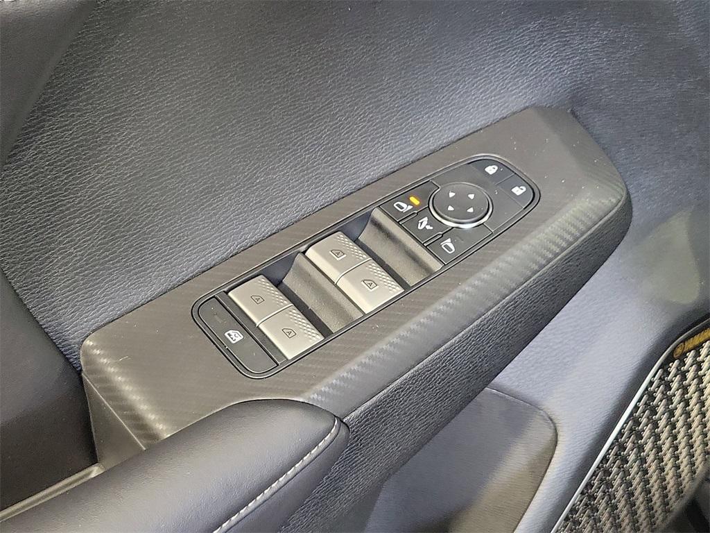 new 2025 Mitsubishi Outlander car, priced at $39,295