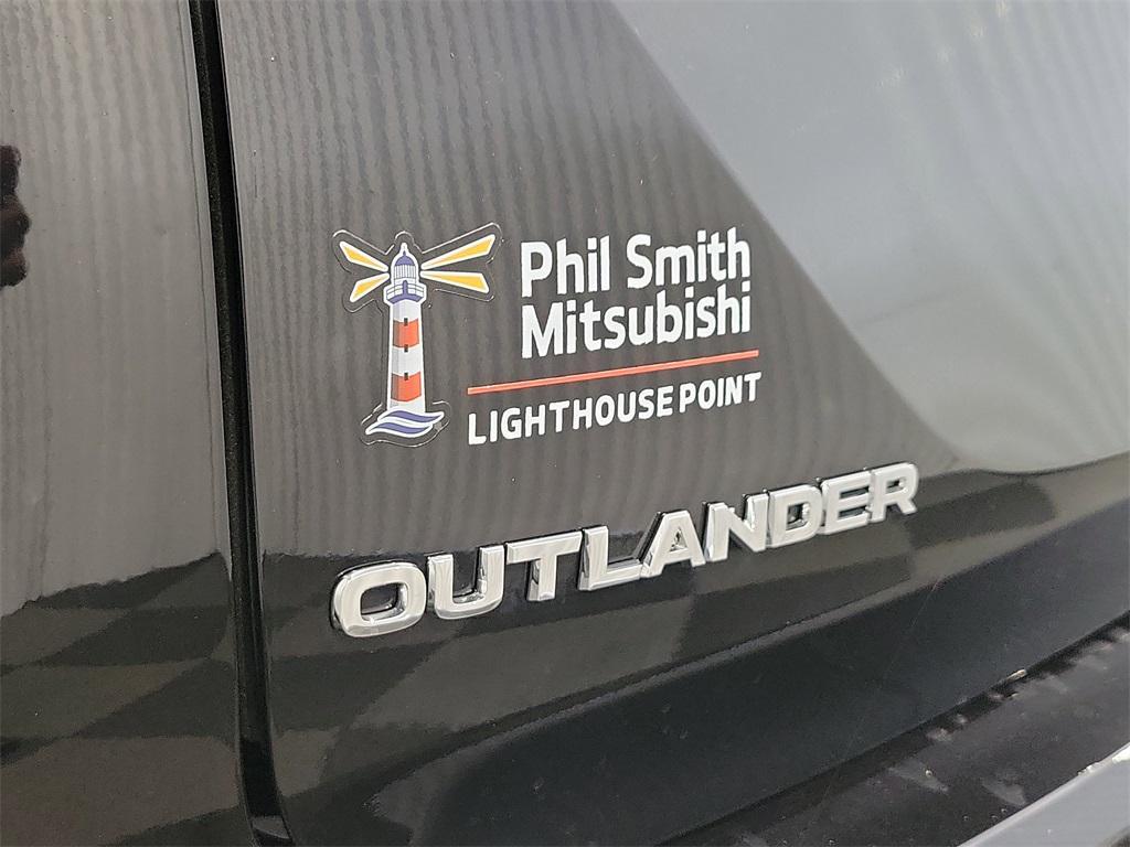 new 2025 Mitsubishi Outlander car, priced at $39,295