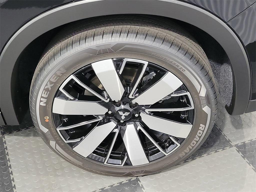new 2025 Mitsubishi Outlander car, priced at $39,295