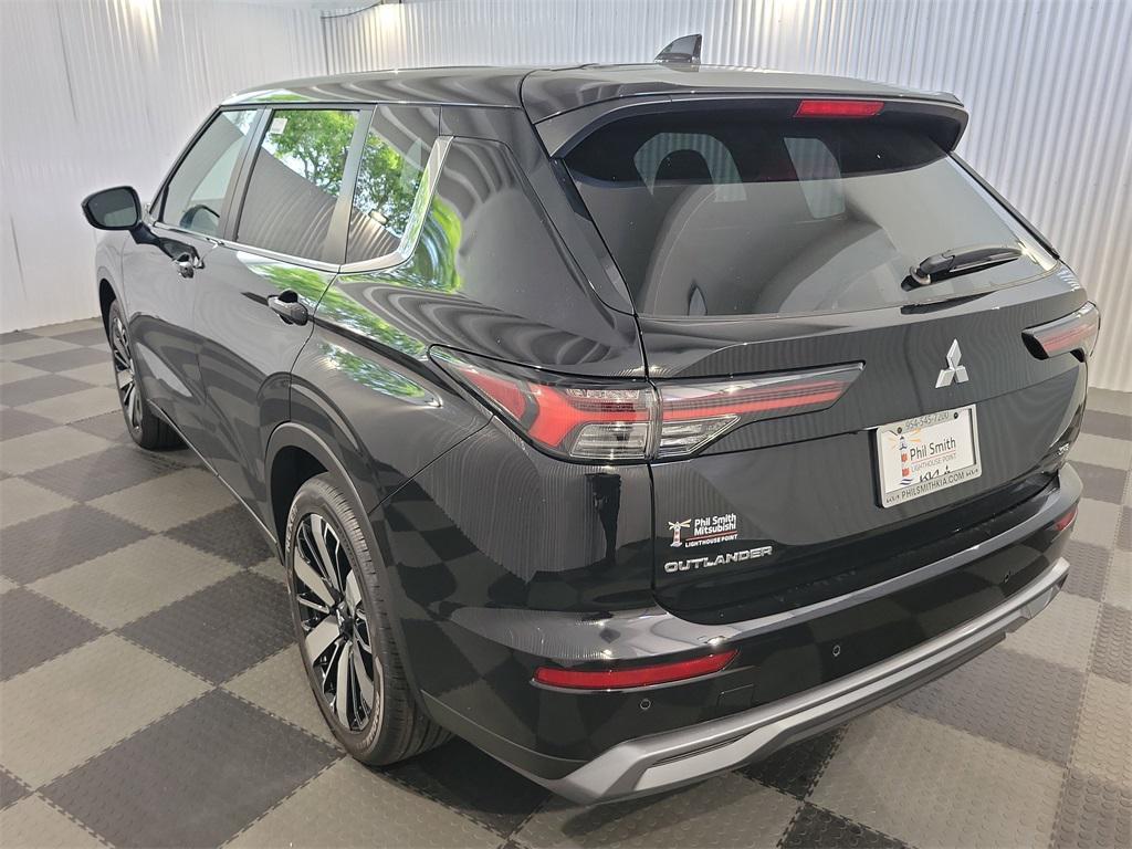 new 2025 Mitsubishi Outlander car, priced at $39,295