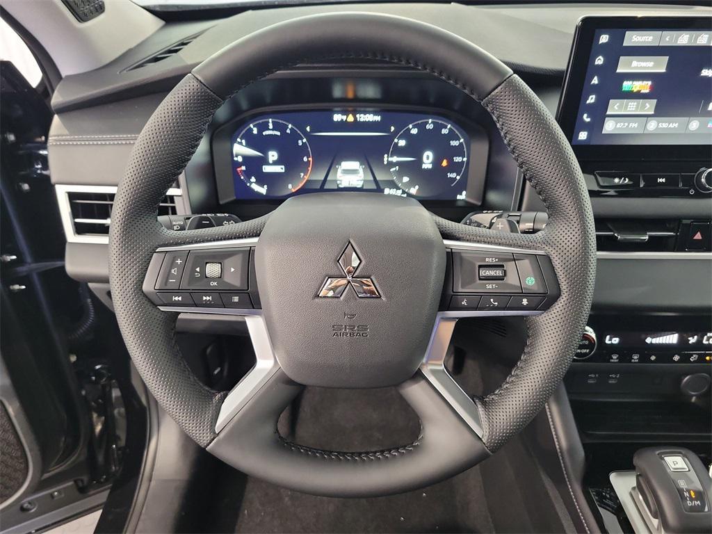 new 2025 Mitsubishi Outlander car, priced at $39,295