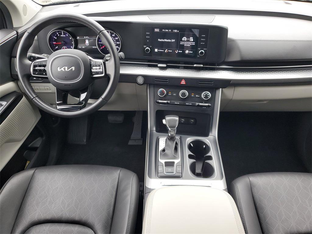 used 2023 Kia Carnival car, priced at $28,299