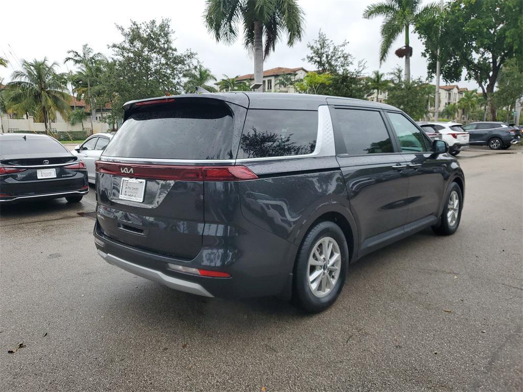 used 2023 Kia Carnival car, priced at $28,299