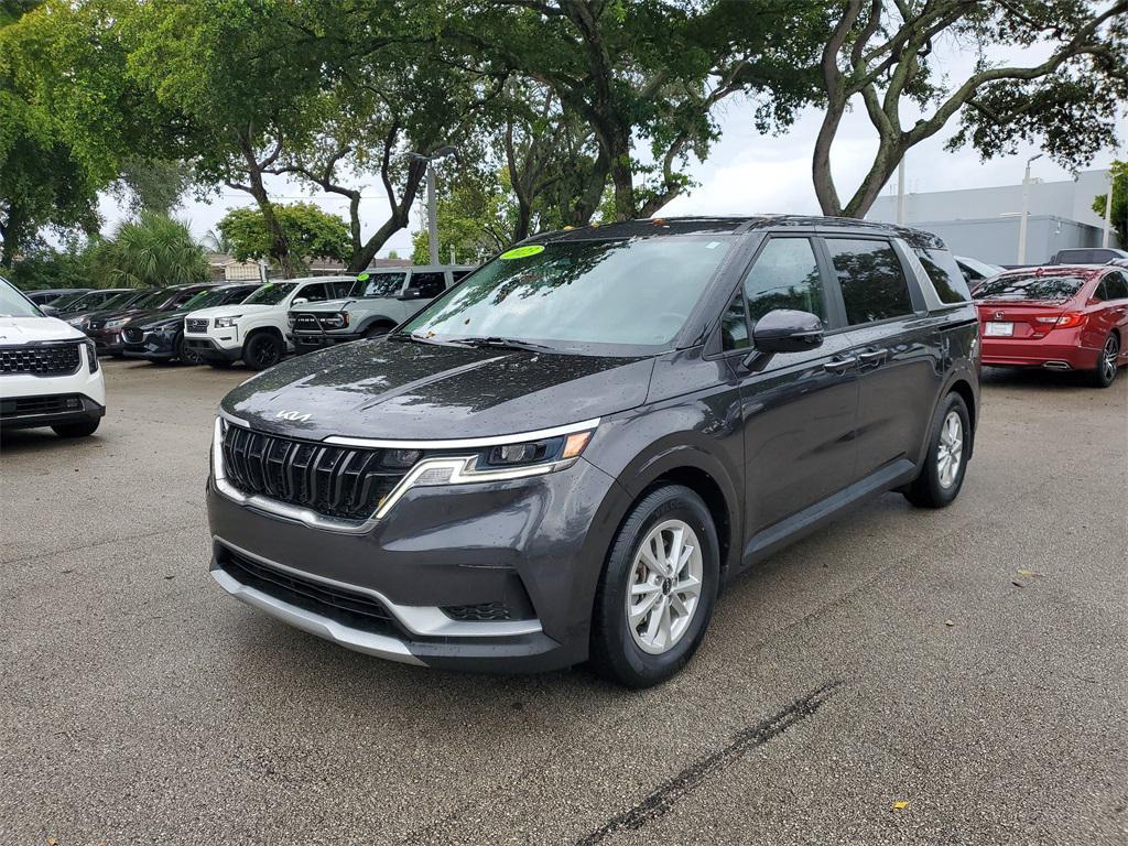 used 2023 Kia Carnival car, priced at $28,299