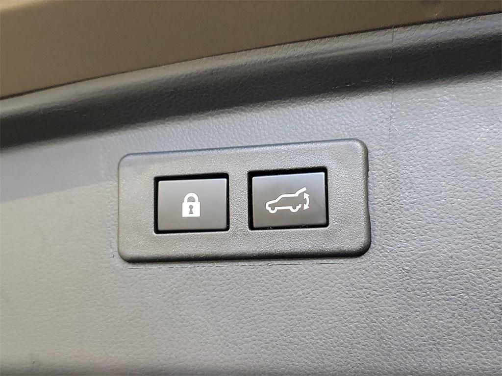 used 2023 Subaru Outback car, priced at $25,499