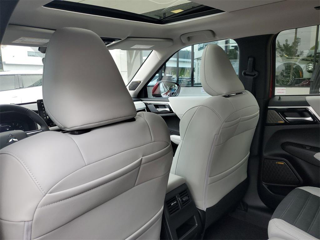 new 2025 Mitsubishi Outlander car, priced at $38,538