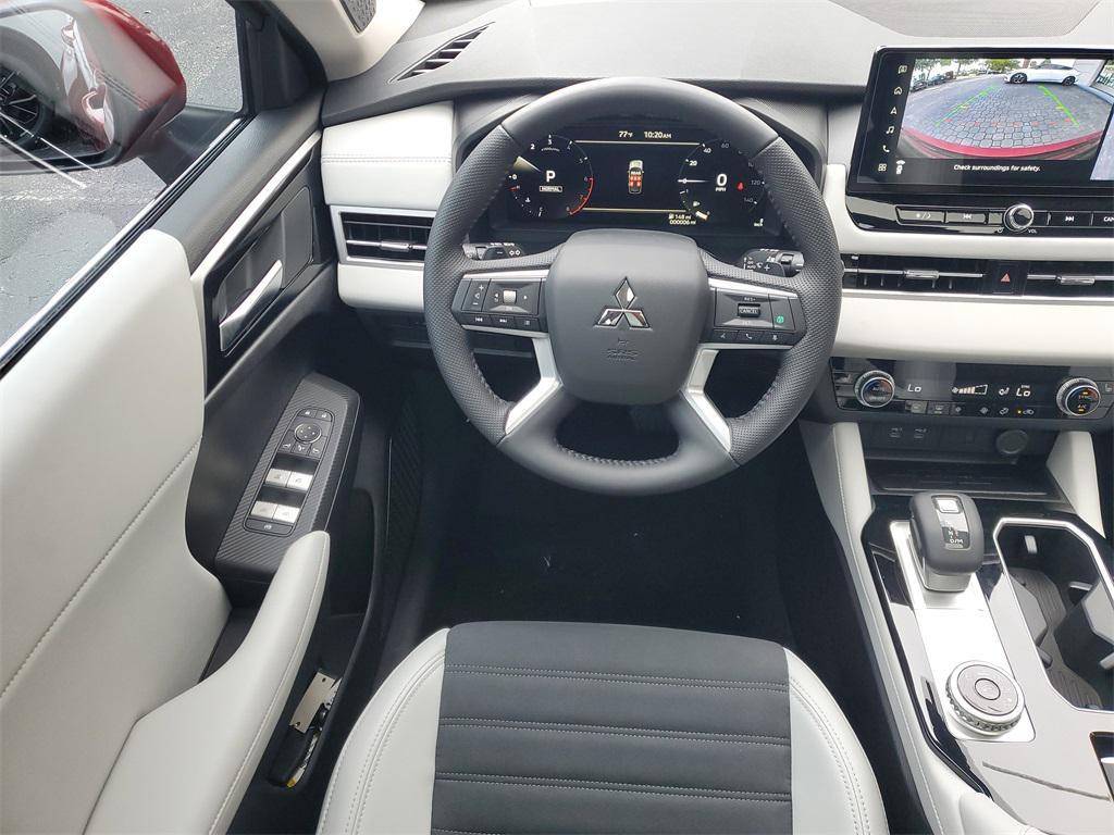 new 2025 Mitsubishi Outlander car, priced at $38,538