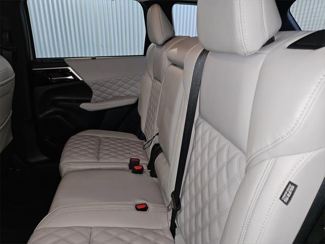 used 2024 Mitsubishi Outlander car, priced at $29,589