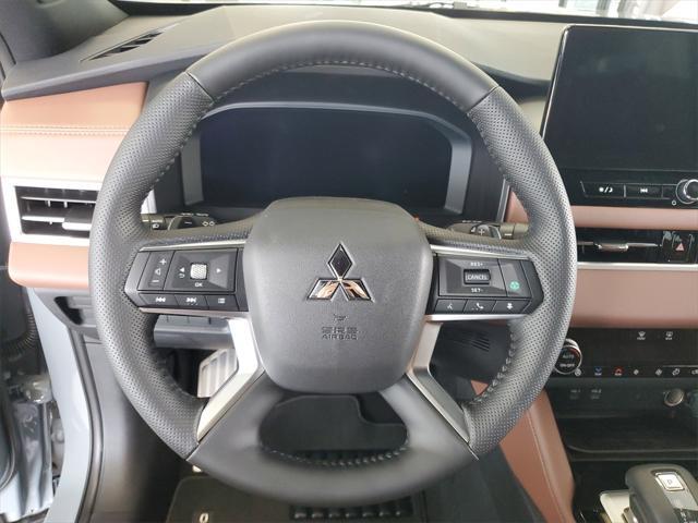 new 2025 Mitsubishi Outlander car, priced at $44,130