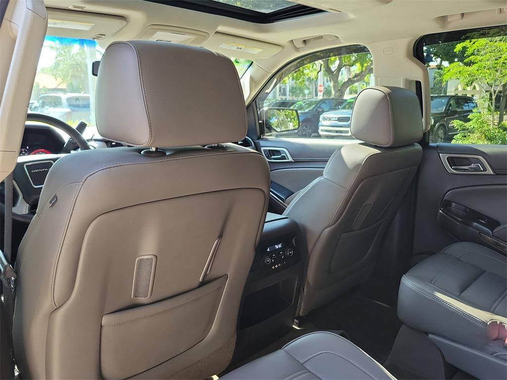 used 2015 GMC Yukon car, priced at $21,998