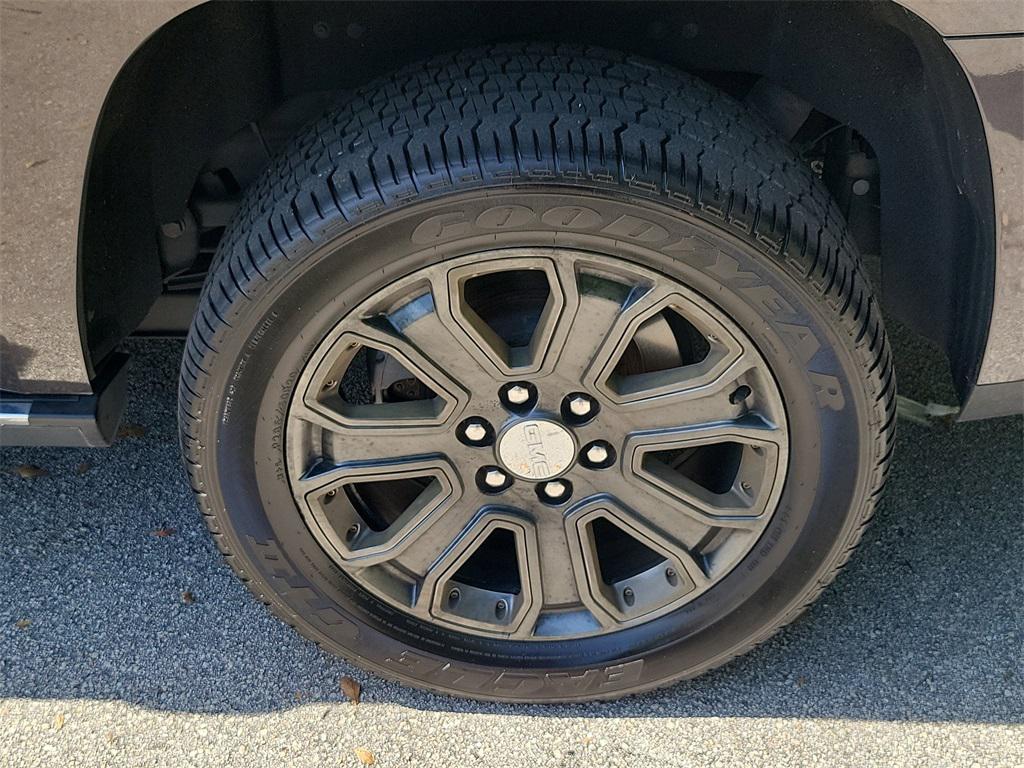 used 2015 GMC Yukon car, priced at $21,998