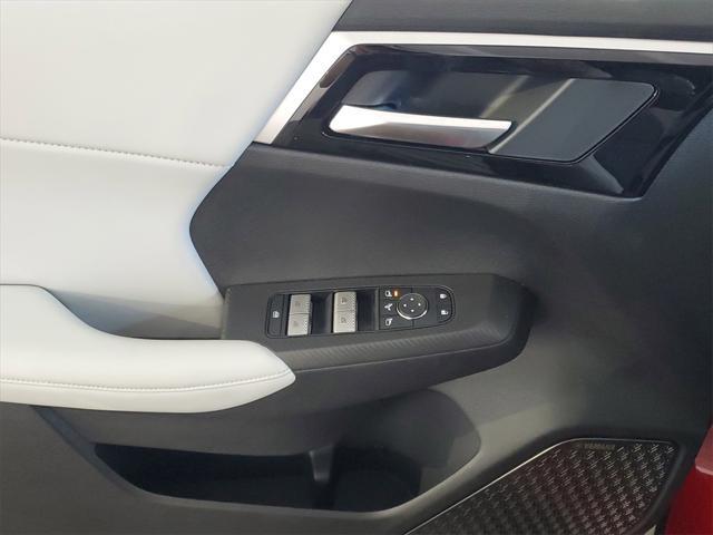 new 2025 Mitsubishi Outlander car, priced at $38,915