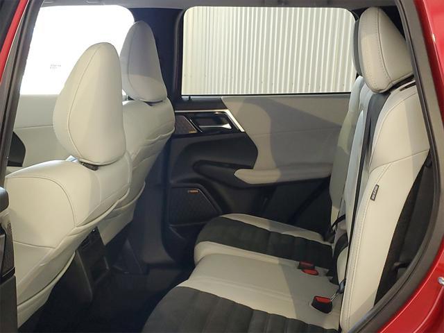 new 2025 Mitsubishi Outlander car, priced at $38,915