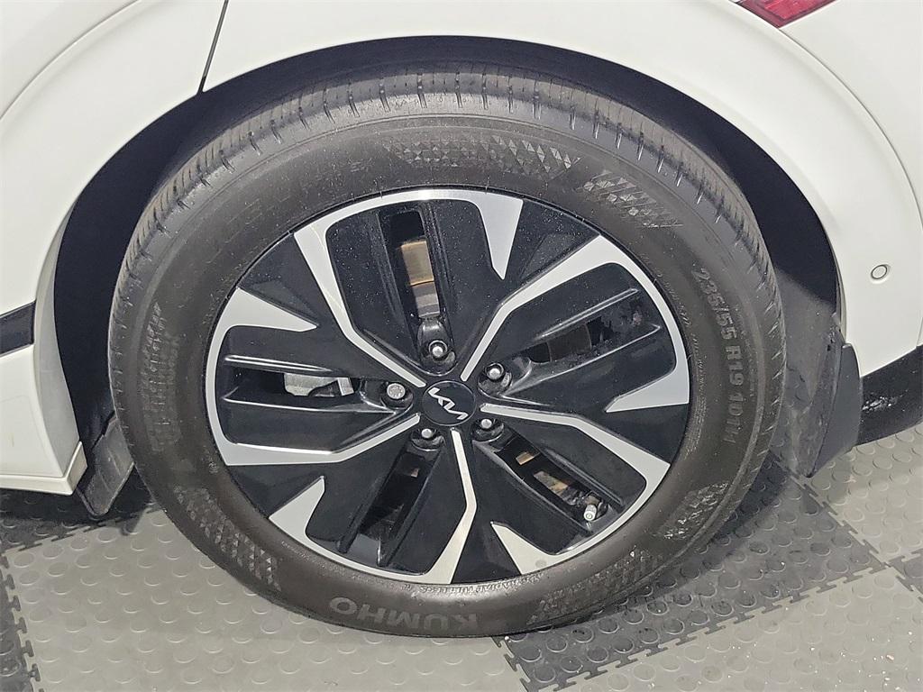 used 2023 Kia EV6 car, priced at $25,250