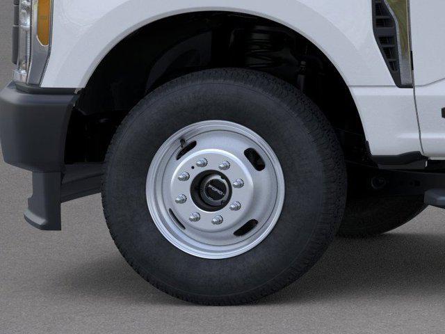 new 2025 Ford F-350 car, priced at $72,922
