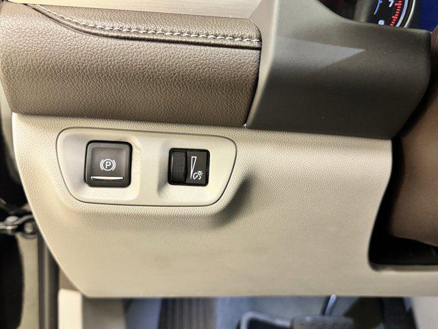 used 2023 GMC Acadia car, priced at $26,999