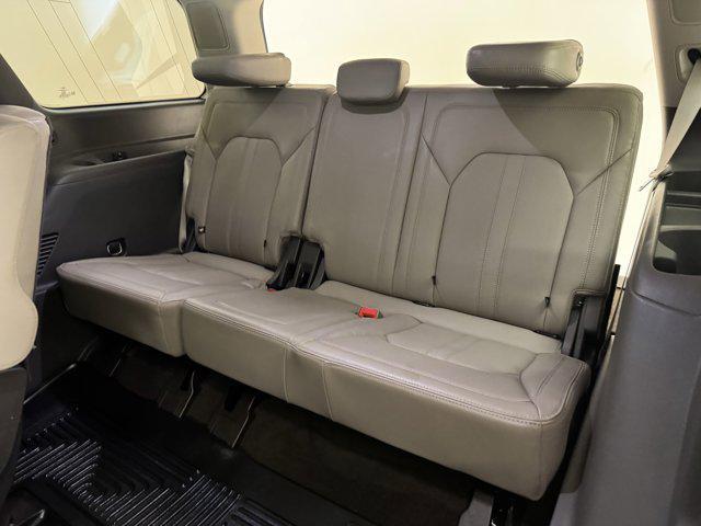 used 2021 Ford Expedition car, priced at $35,799