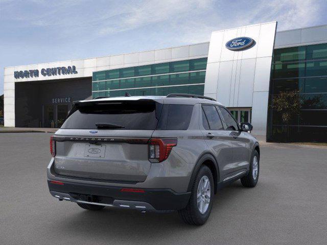 new 2025 Ford Explorer car, priced at $40,712