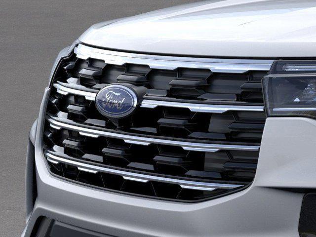 new 2025 Ford Explorer car, priced at $40,014