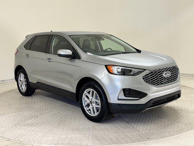 used 2024 Ford Edge car, priced at $20,999