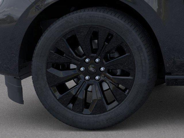new 2025 Ford Expedition car, priced at $78,011
