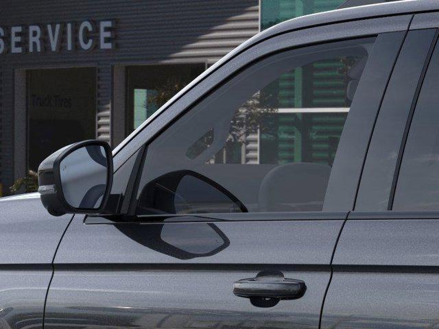new 2025 Ford Expedition car, priced at $78,011