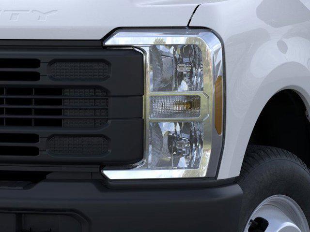 new 2025 Ford F-350 car, priced at $72,971