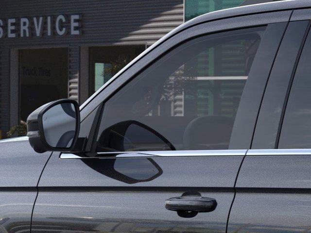 new 2025 Ford Expedition car, priced at $65,271