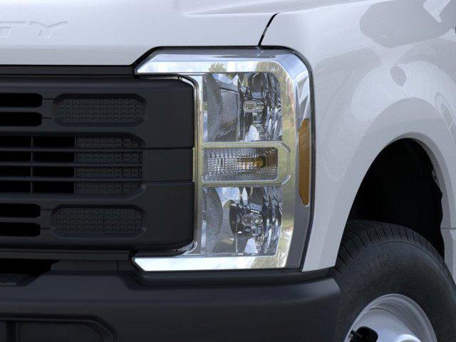 new 2025 Ford F-350 car, priced at $57,392