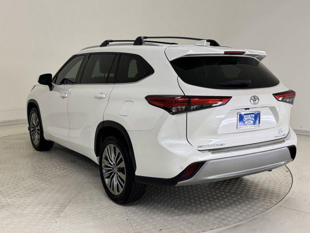 used 2020 Toyota Highlander car, priced at $31,499