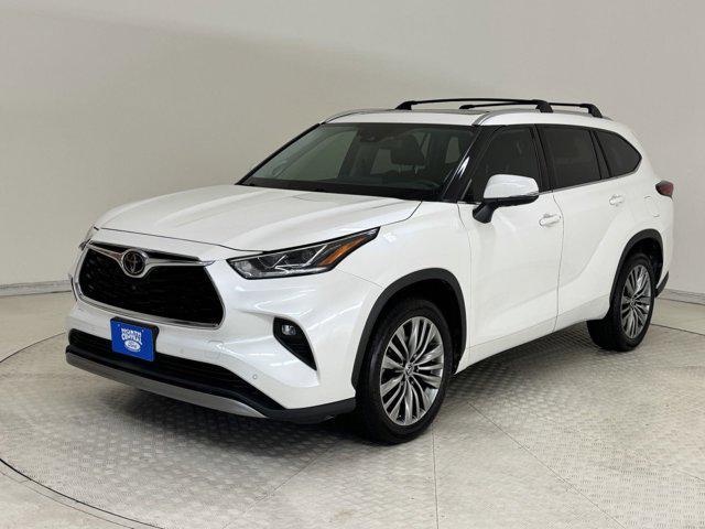 used 2020 Toyota Highlander car, priced at $31,499