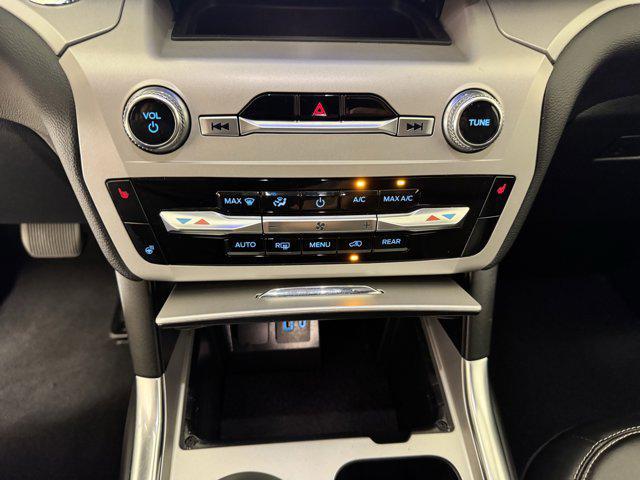 used 2024 Ford Explorer car, priced at $32,998