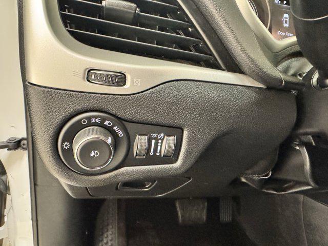 used 2018 Jeep Cherokee car, priced at $10,498