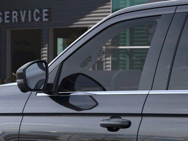 new 2025 Ford Expedition car, priced at $76,231