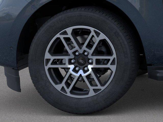 new 2025 Ford Expedition car, priced at $65,262