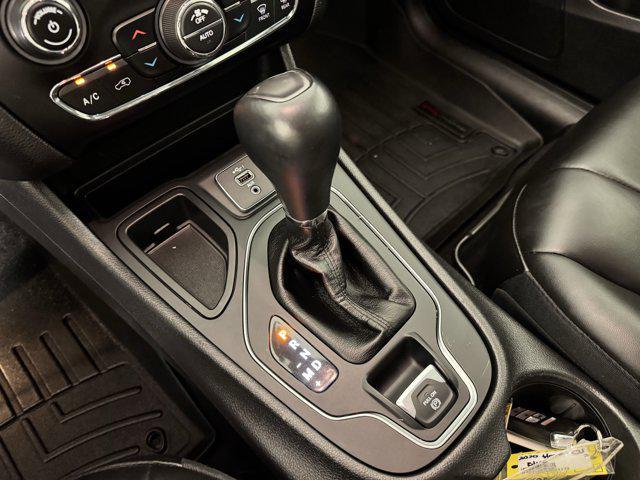 used 2019 Jeep Cherokee car, priced at $9,799