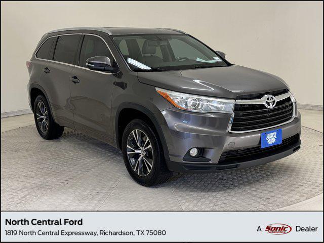 used 2016 Toyota Highlander car, priced at $17,999