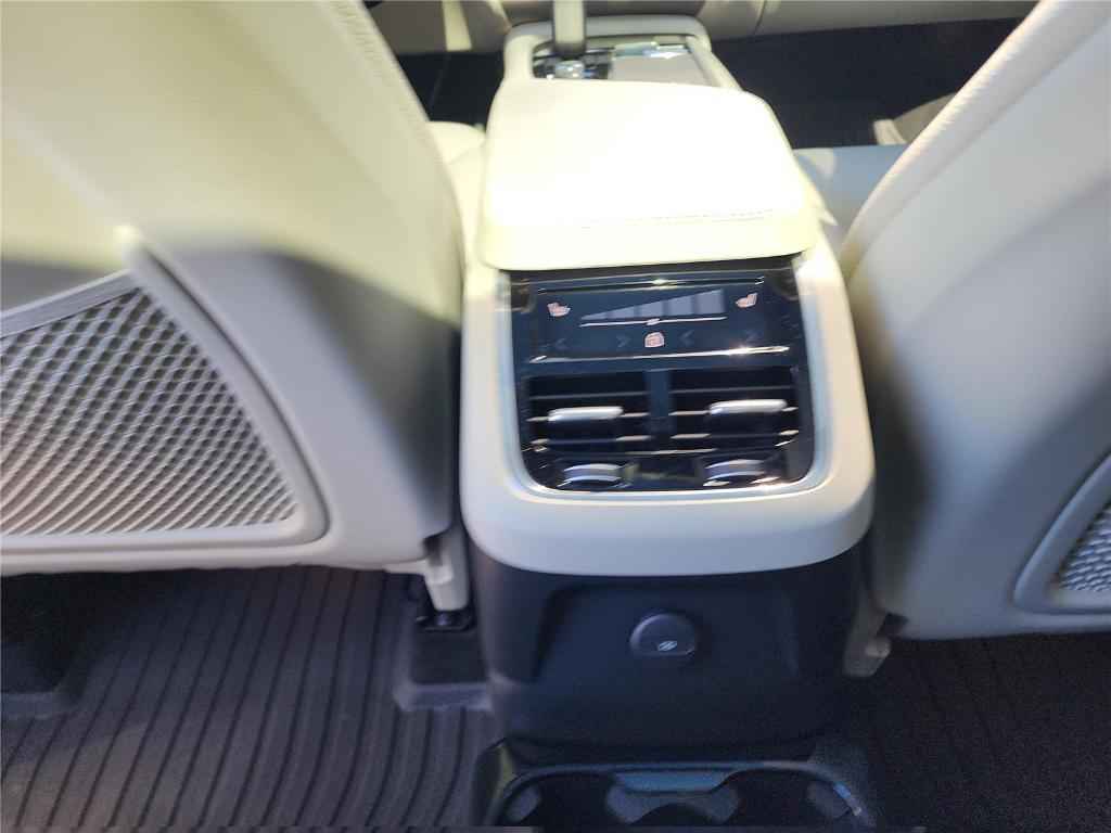 used 2024 Volvo XC90 Recharge Plug-In Hybrid car, priced at $55,987
