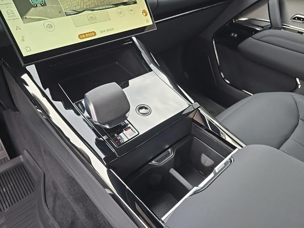 new 2025 Land Rover Range Rover Sport car, priced at $116,940