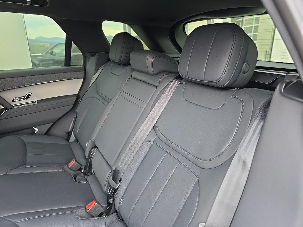 new 2025 Land Rover Range Rover Sport car, priced at $116,940