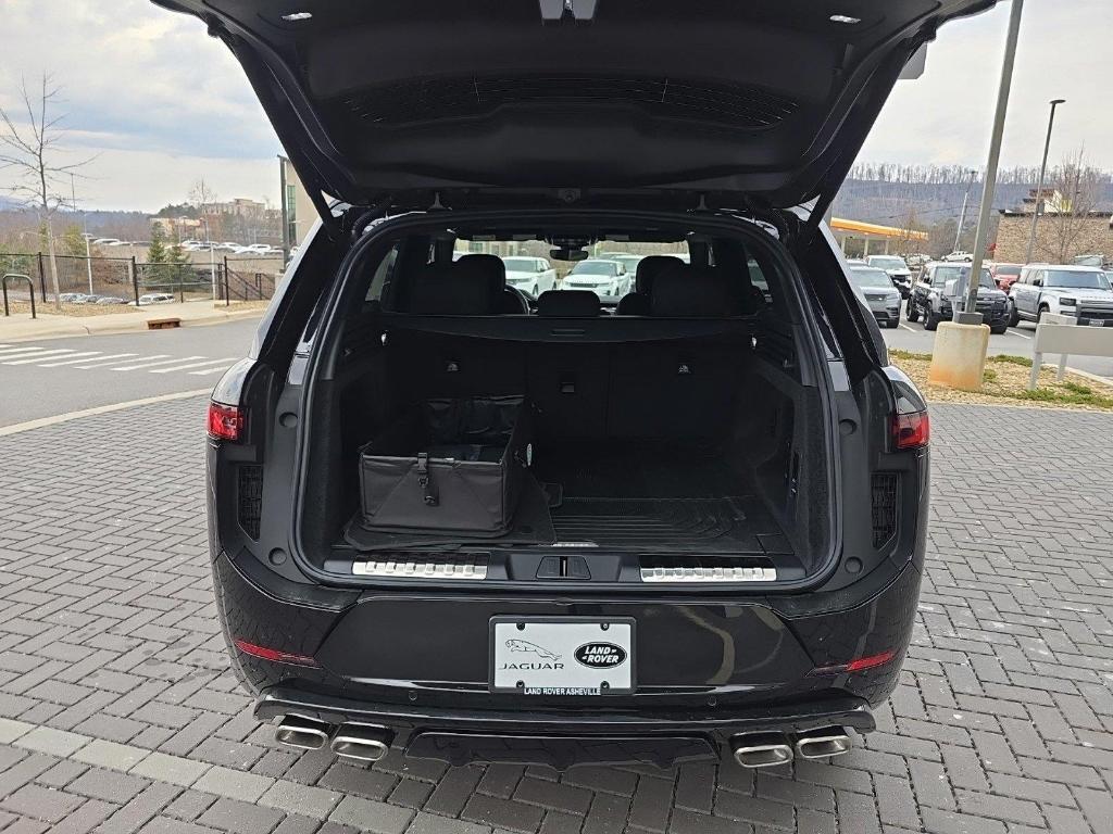 new 2025 Land Rover Range Rover Sport car, priced at $116,940