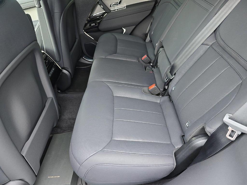 new 2025 Land Rover Range Rover Sport car, priced at $116,940