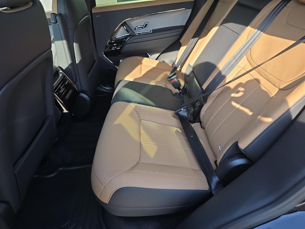 new 2025 Land Rover Range Rover Sport car, priced at $115,865