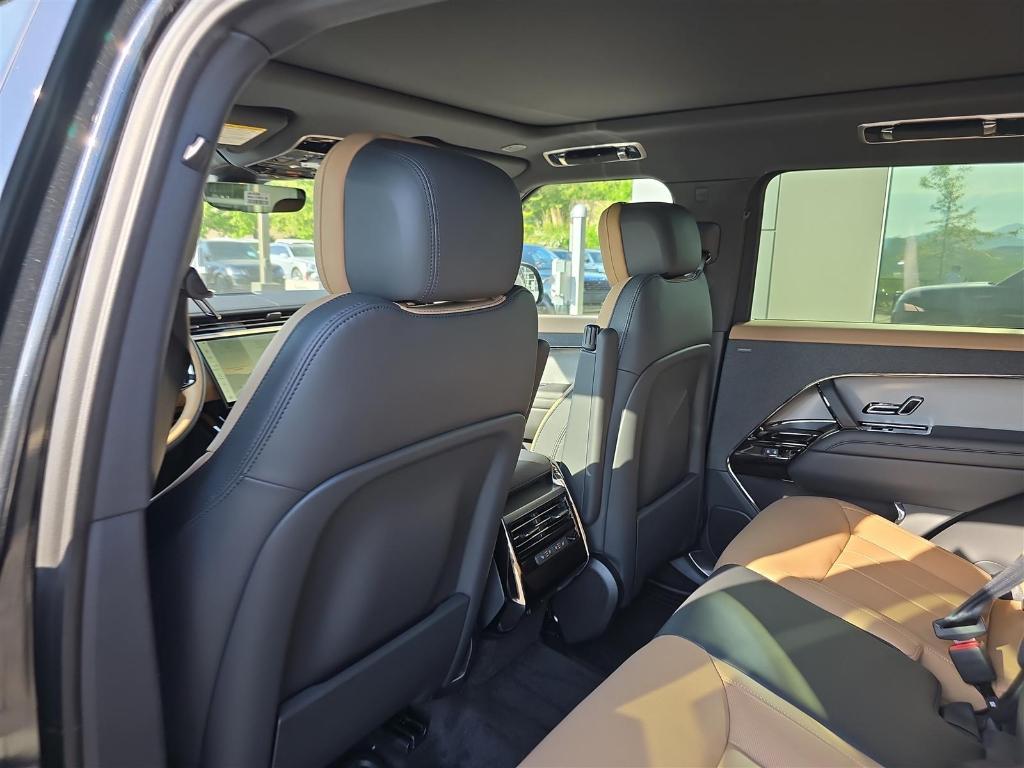 new 2025 Land Rover Range Rover Sport car, priced at $115,865